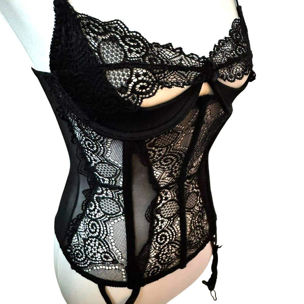 FREDERICKS OF‎ HOLLYWOOD Small Black Lace Demi Cup Sheer Corset Top Garter Clips